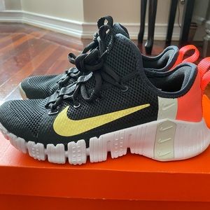 Woman’s Nike Free Metcon 3